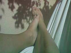 FEET017.JPG